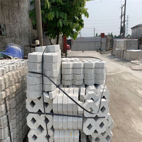 湘西永顺十字植草砖厚度解析与鼎典建材草坪护坡砖服务理念